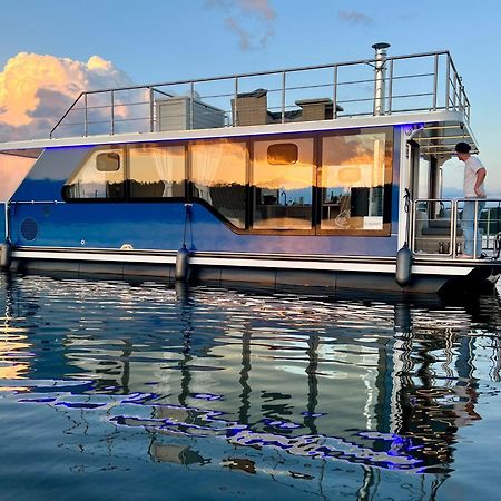 Отель Nena Hausboot Берлин Экстерьер фото