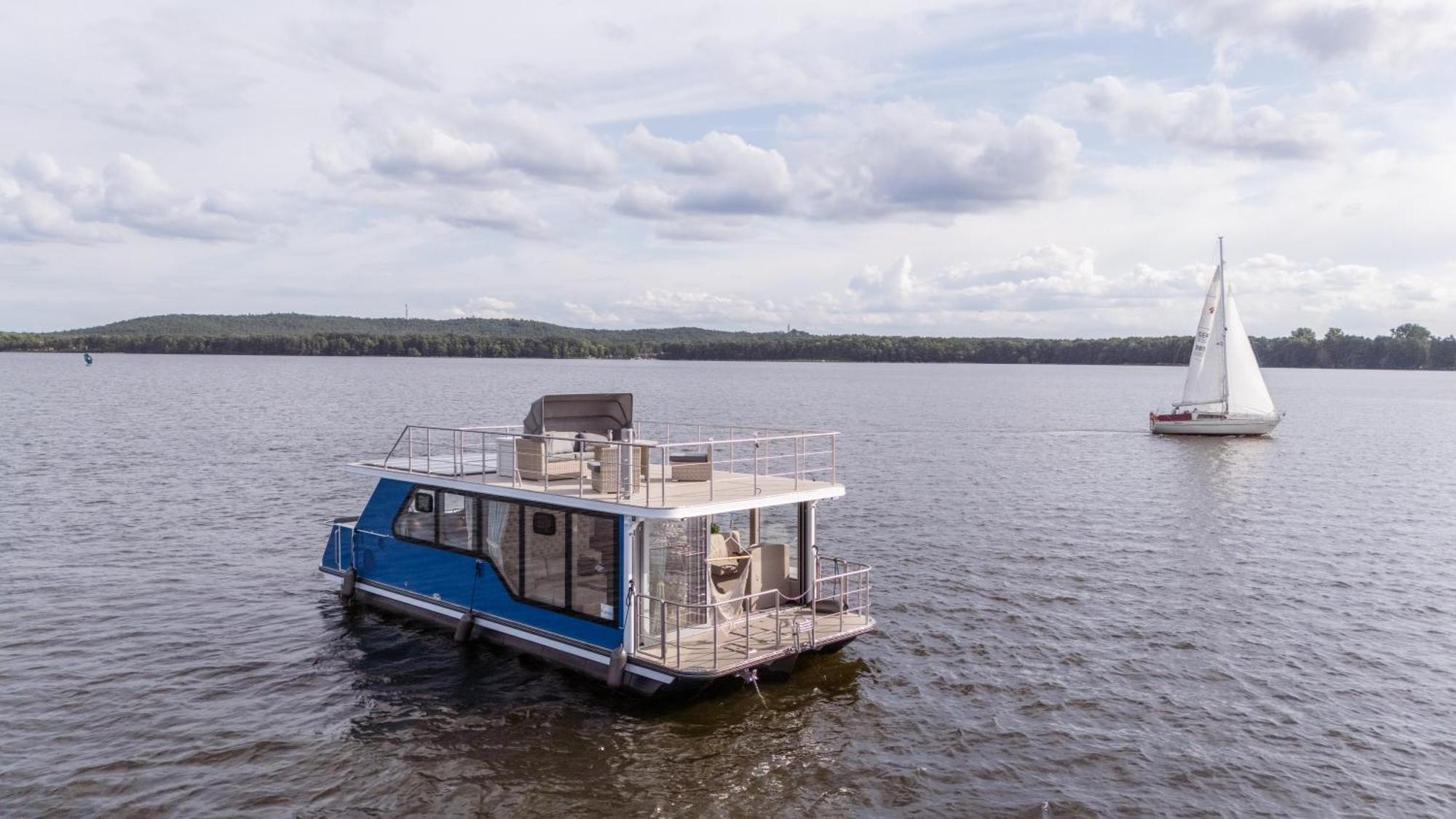 Отель Nena Hausboot Берлин Экстерьер фото